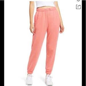 Circle X Cozy Jogger Sweetpants In Coral